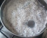 A picture of step 2 of Suji Ka white halwa.