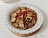 Foto langkah ke 5 dari resep Tumis Jamur Merang.