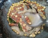 A picture of step 4 of Poha chivda.