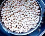 A picture of step 1 of Soya milk (tofu).