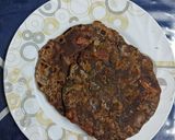 A picture of step 3 of Ragi-Jowar pizza paratha.