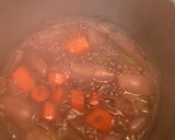 Foto del paso 3 de la receta: Salsa para carne con chalotas y vino tinto