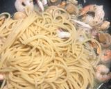 รูปขั้นตอนการทำที่ 3 ของ สปาเกตตีไวน์ขาว ทะเล frutti di mare white wine