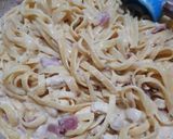 Foto langkah ke 3 dari resep 37. Simple Fettucine Alfredo.