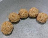 Foto langkah ke 3 dari resep Pumkin Ball Cheese Felling.
