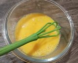 Foto langkah ke 2 dari resep Scramble Egg Tomat Timun.