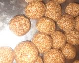 तिळगुळाचे लाडू (Til Gulache Ladoo Recipe In Marathi) रेसिपी स्टेप 3 फोटो 