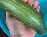 A picture of step 1 of Paw paw smoothie.