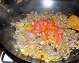 Foto del paso 4 de la receta: Carne de res y verduras  al wok