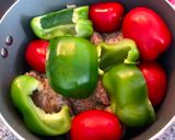 Foto del paso 2 de la receta: Pollo con tomate y pimientos