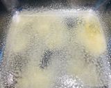 A picture of step 3 of Quick Blackberry Cobbler.
