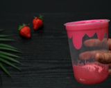 Foto langkah ke 3 dari resep Pop Ice Smoothies Tanpa Blender.
