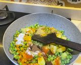 A picture of step 2 of Tahiri U.P Stlye of making pulao).