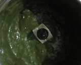 A picture of step 3 of Dhaniya pudina chutney.