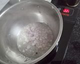 A picture of step 1 of Tomato rice.