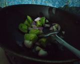 हिरव्या टोमॅटो ची लाल चटणी (green tomato chi chutney recipe in marathi) रेसिपी स्टेप 1 फोटो