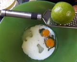 Foto del paso 1 de la receta: Muffins rellenos de manzanas y queso con Amaretto (18 unidades)