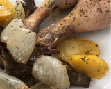 Foto del paso 8 de la receta: Muslos de pollo al horno, con mezcla de especias para gyros, exprés