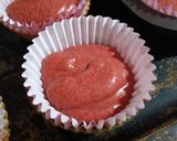 Foto del paso 12 de la receta: Magdalenas Red Velvet con ganache de chocolate blanco