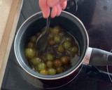 Foto del paso 1 de la receta: Lubina, champiñones y reducción de Malvasía con sus uvas y miel