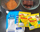 Foto langkah ke 1 dari resep Hot Chocolate.