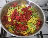 Une image de l'étape 2 de Ojja merguez, chakchouka merguez.