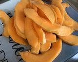 Une image de l'étape 4 de Salade de melon, tomates et feta.