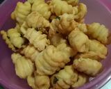Foto langkah ke 3 dari resep Kue Garpu Gurih & Renyah.