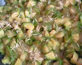 Foto del passaggio 4 della ricetta Riso Basmati con Zucchine e Tonno al Profumo di Menta e Zest di Limone