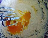 Foto langkah ke 3 dari resep Marble Pound Cake.