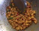 Foto langkah ke 3 dari resep Sambel Goreng Kentang (pakai santan).