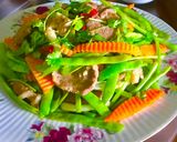 Hình bước làm 4 của món Đậu que cà rốt xào thịt nạc