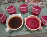 Foto langkah ke 5 dari resep Bubur sumsum buah naga.