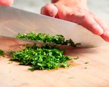 Foto del paso 3 de la receta: Guacamole casero con y sin tomate