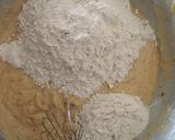A picture of step 4 of Banana cake.