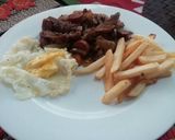 Foto del paso 8 de la receta: Encebollado de Pollo y Chorizos Criollo al vino.