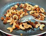 झटपट सेवई गाजर खीर (Quick Vermicelli Carrot Kheer) रेसिपी चरण 1 फोटो