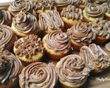 Foto langkah ke 6 dari resep Chocolate Buttercream Topping/Frosting/Filling.