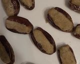 صورة لخطوة 2 من وصفة تمر محشية Dates fourrés
