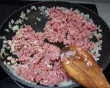 Foto del paso 1 de la receta: Calabacín relleno de pavo y salsa de piquillos