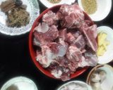 A picture of step 2 of 😋Mutton yakhni pulao🥩🍚.
