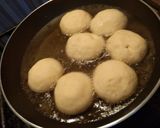 Foto langkah ke 5 dari resep Donat tape isi pisang - eggless.