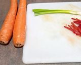 Foto del paso 1 de la receta Hummus de garbanzos, pasas y pimiento rojo