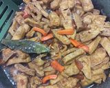 Foto langkah ke 4 dari resep Tumis Tahu Wortel Saus Tiram.