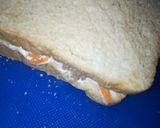 A picture of step 2 of Minced meat & salad sandwich#pizzasokoto.