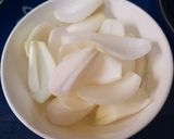 Hình bước làm 3 của món Lẩu bò chanh dây