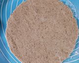 A picture of step 2 of Sunflower seeds Roti-Open Salad wraps.
