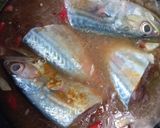 Foto langkah ke 2 dari resep Ikan pallumara kembung khas Sulawesi selatan.