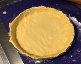 Une image de l'étape 2 de Tarte aux pêches jaunes et amandes (pâte brisée épeautre, semoule fine et lait).