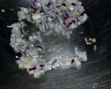 A picture of step 2 of Sizzling Sriracha Prawns.